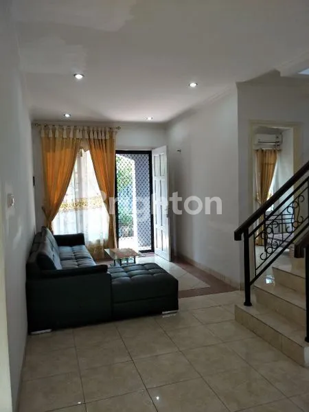 image RUMAH TIGA KAMAR HOMMY COZZY  (7)