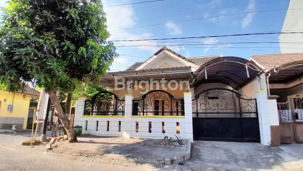 image RUMAH BESAR DAN HOOK DI GRIYA TAMAN ASRI SIDOARJO (3)