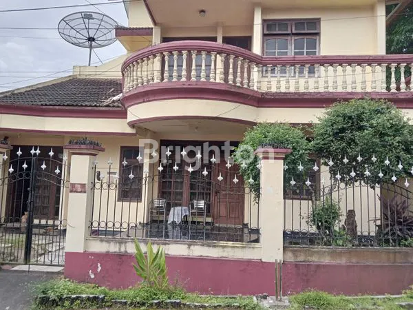 image RUMAH GUNUNG BATU  JEMBER (5)