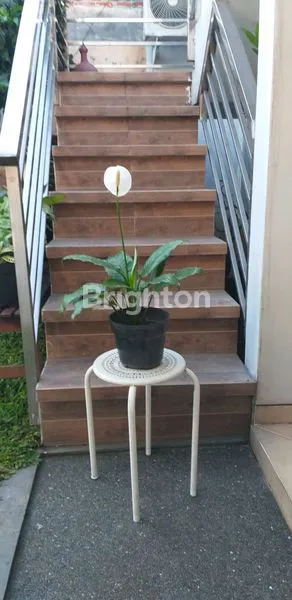 image RUMAH CANTIK DEKAT ELPICO DENGAN ROOFTOP (7)