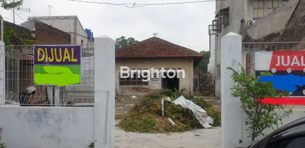 image SOLO TENGAH KOTA RADJIMAN DEPAN PASAR MODERN JONGKE (8)