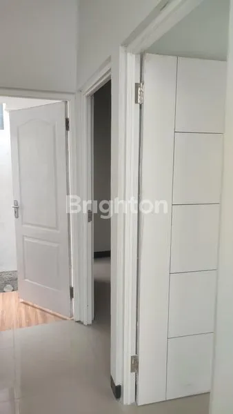 image BELI RUMAH YANG READY DAN HARGA TERJANGKAU DI ALANA HILLS DRIYOREJO GRESIK (2)