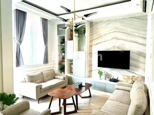 image  RUMAH KETINTANG FULL FURNISHED, BERSIH TERAWAT SIAP HUNI (2)