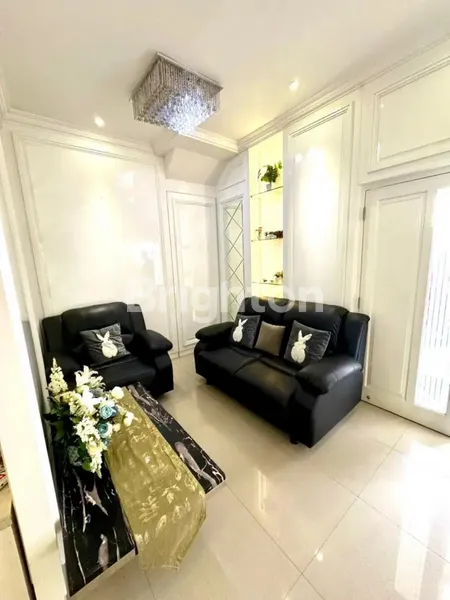 image  RUMAH KETINTANG FULL FURNISHED, BERSIH TERAWAT SIAP HUNI (7)