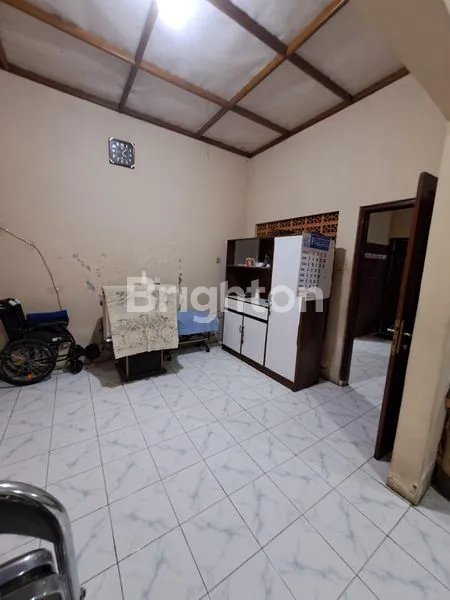 image TURUN HARGA RUMAH TENGAH KOTA BELAKANG LUWES KESTALAN (5)