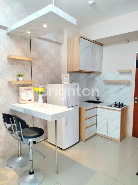image APARTMENT 2 BR GUNAWANGSA MERR SURABAYA FULL FURNISH BARU DAN MEWAH (3)