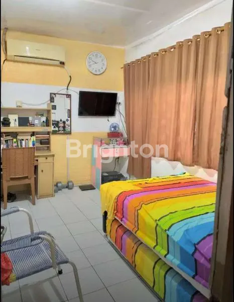 image RUMAH 3LANTAI AKSES MOTOR SIAP HUNI STRATEGIS JEMBATAN LIMA, JAKARTA BARAT (1)