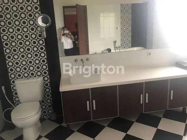 image JUAL CEPAT RUMAH BAGUS DI JAK SEL (3)