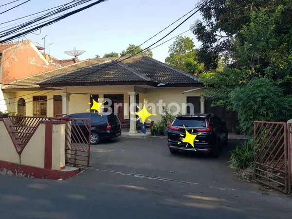 image RUMAH LUAS STRATEGIS AKSES TOLL JORR DI JATI PADANG KAWASAN PASAR MINGGU JAKARTA SELATAN. (2)