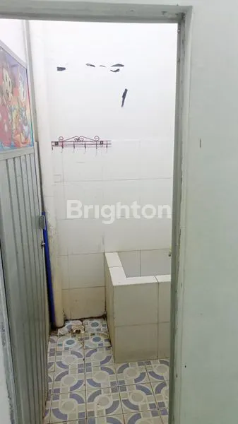 image DIJUAL RUMAH KOST 10 KAMAR TIDUR DI YOGYA SELATAN, JALAN KAKI HANYA 2 MENIT KE GERBANG UNIVERSITAS COKROAMINOTO (4)