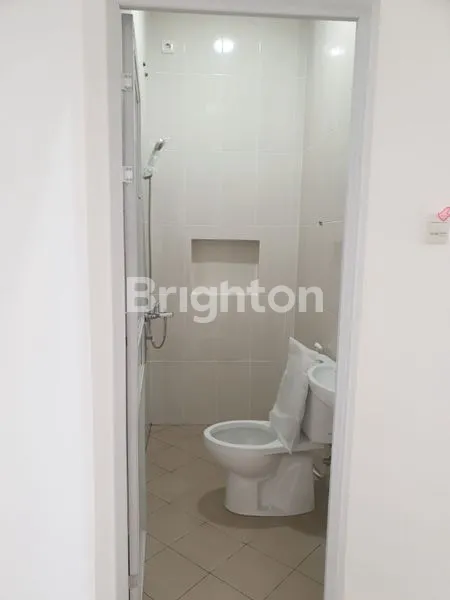 image RUMAH 2 LANTAI DISEWAKAN DI  JL. PRAMUKA (3)