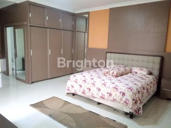 image FULL FURNISHED. MINIMALIS 2 LANTAI. TERAWAT BAGUS SIAP HUNI. DEKAT KENJERAN WM WIDYA MANDALA ITS GLORIA. (1)