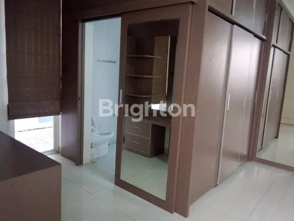 image FULL FURNISHED. MINIMALIS 2 LANTAI. TERAWAT BAGUS SIAP HUNI. DEKAT KENJERAN WM WIDYA MANDALA ITS GLORIA. (3)