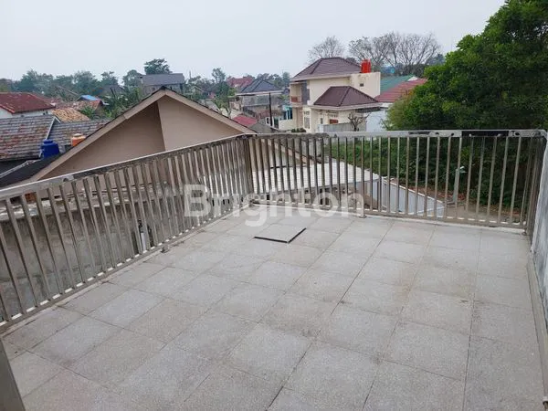 image RUMAH MEWAH RASA HARGA KAKI LIMA (5)