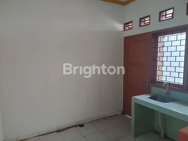 image RUMAH SIAP HUNI,LOKASI STRATEGIS NYAMAN,AMAN BISA UTK USAHA/HUNIAN (5)