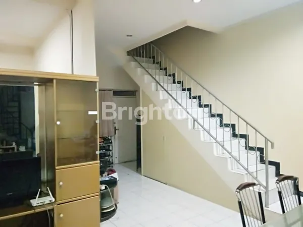 image NIRWANA EKSEKUTIF LEBAR 9 FREE FURNISH, LOKASI PUSAT SURABAYA TIMUR (3)