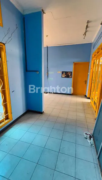 image RUMAH HOOK DI PUNCAK BURING INDAH (4)