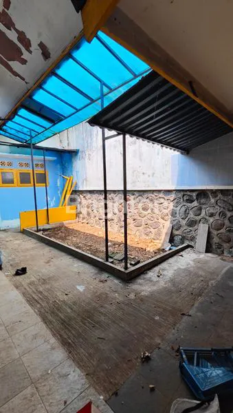 image RUMAH HOOK DI PUNCAK BURING INDAH (6)