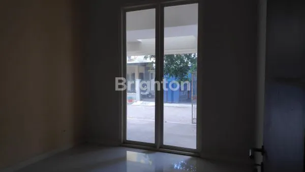 image PERUMAHAN ELIT LOKASI STRATEGIS ONE GATE. GRAHA SANTOSO DEKAT MERR SURABAYA TIMUR. (5)