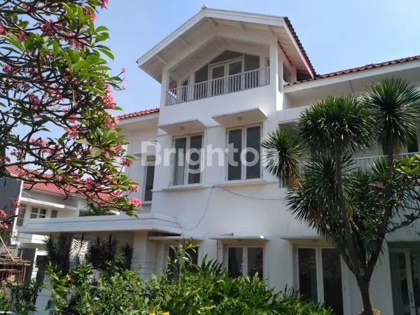 TURUN HARGA SEWA - RUMAH MEWAH DI JL. PURI MUTIARA