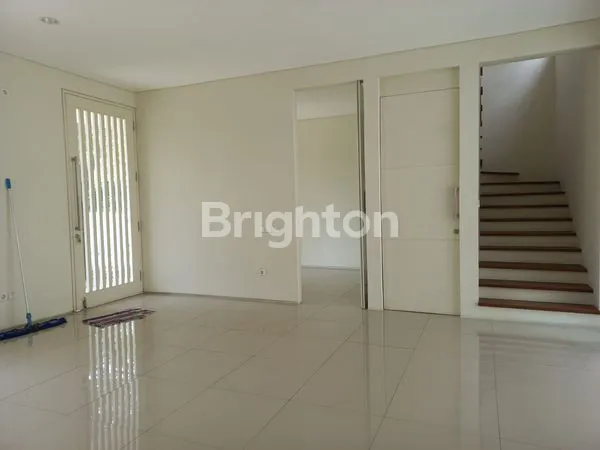 image DIJUAL RUMAH 2 LANTAI TAMAN PUSPA RAYA CITRALAND (4)