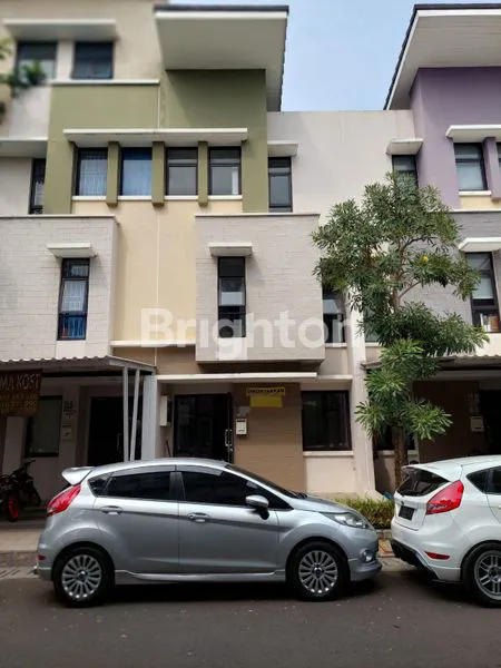 RUMAH KOST-KOSTAN 11 KAMAR DI TANGERANG ALLOGIO BARAT, BERSIH, BAGUS.