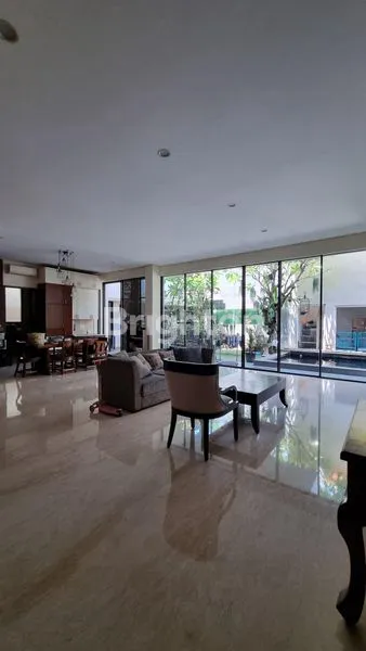 image RUMAH GRAHA NATURA MEWAH CANTIK SIAP HUNI SURABAYA BARAT (6)