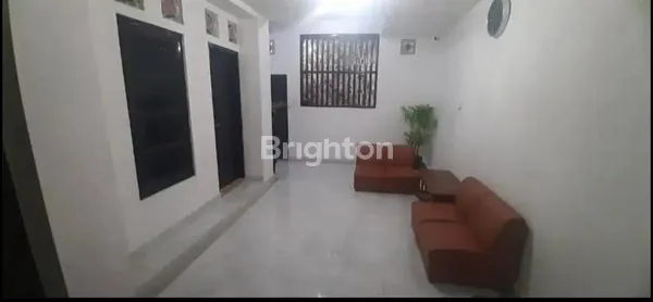 image RUMAH MEWAH BERTINGKAT DI JALAN SULI DENPASAR (8)