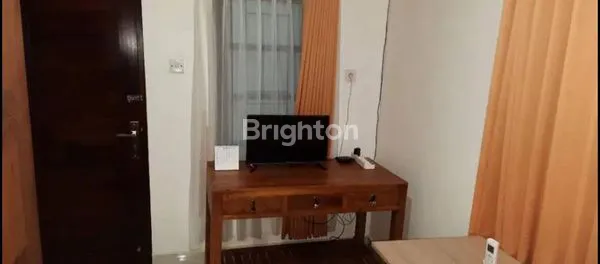 image RUMAH MEWAH BERTINGKAT DI JALAN SULI DENPASAR (4)