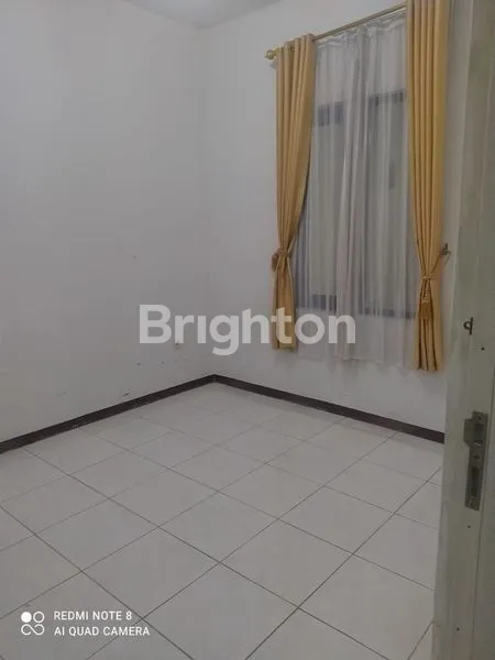 image RUMAH CANTIK DI PERUMAHAN CLUSTER SIAP DI HUNI DI SALATIGA (7)