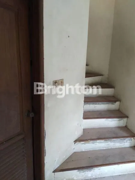 image RUMAH DI HOOK HALAMAN LUAS LOKASI STRATEGIS DI TENGAH KOTA BOGOR (4)