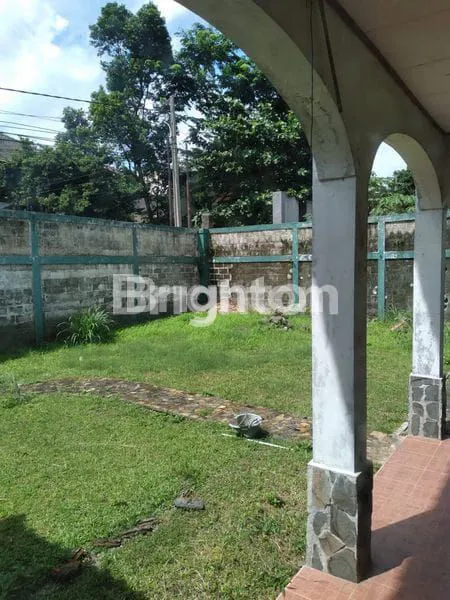 image RUMAH DI HOOK HALAMAN LUAS LOKASI STRATEGIS DI TENGAH KOTA BOGOR (5)
