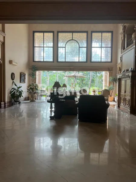 image RUMAH DI KOMPLEK ELIT AREA WIYUNG DENGAN CLUSTER TERNYAMAN DEKAT PAKUWON MALL (2)