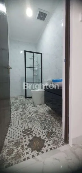 image RUMAH MEWAH DIBAWAH 2M DI SENTUL CITY  (5)