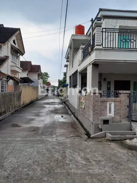 image RUMAH HOOK DENGAN FURNITURE TEMPEL CITRA BATAM (8)
