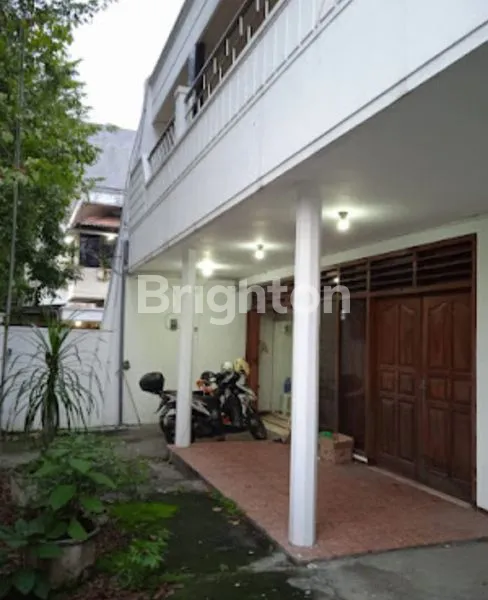 image DIJUAL CEPAT RUMAH LAMA STANDART.. HARGA TURUN 1 MAN ..!!! RAYA DUKUH KUPANG...NOL JALAN RAYA (4)