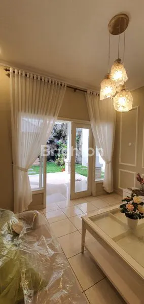 image RUMAH FULL RENOV KOTABARU PARAHYANGAN SIAP HUNI ADA HALAMAN BELAKANG GAZEBO NYAMAN (6)