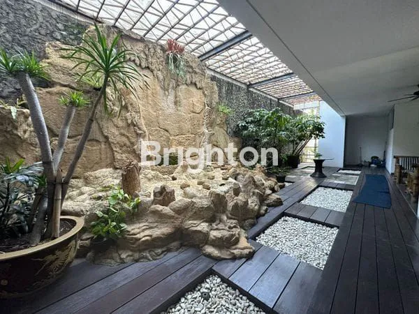 image RUMAH PLUIT 4 LANTAI BESAR MEWAH DAN HOEK SIAP HUNI (3)