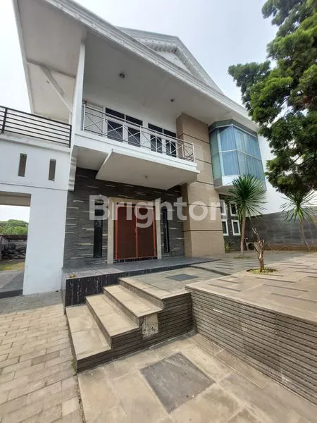 RUMAH KEBON JERUK JAKARTA BARAT MEWAH NYAMAN