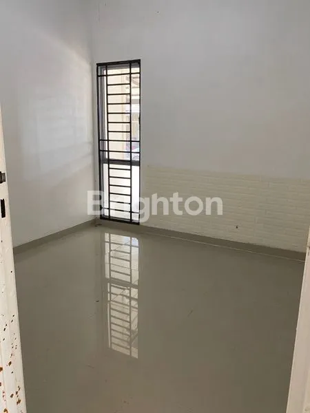 image RUMAH MINIMALIS HOOK TENGAH BEVERLY SIAP HUNI (5)