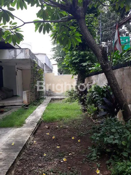 image RUMAH DI KEBAYORAN BARU (3)