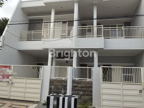image RUMAH 2 LT DI SUTOREJO TENGAH SURABAYA (1)