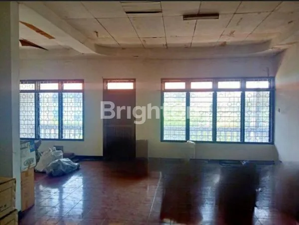 image RUKO SIAP PAKAI TEMBAAN SURABAYA COCOK UNTUK USAHA NOL JALAN RAYA (2)