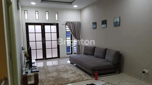 image RUMAH CANTIK 2 LANTAI DI BATAM CENTER (6)