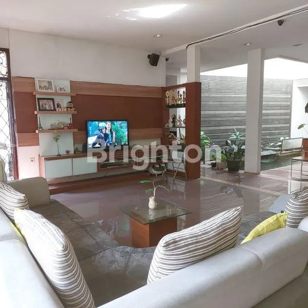 image RUMAH MEWAH 3 LANTAI MEKAR SANTIKA, MEKARWANGI KOTA BANDUNG DEKAT TOL MOH TOHA (4)