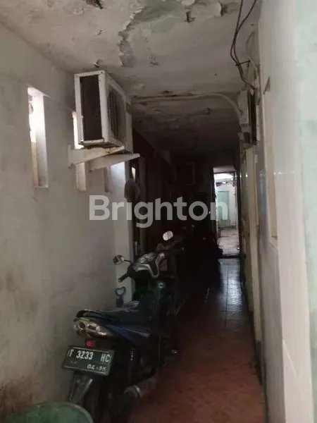 image RUMAH KEBON JERUK LOKASI STRATEGIS DEKAT BINUS KE MANGGISAN COCOK UNTUK KOS  (4)