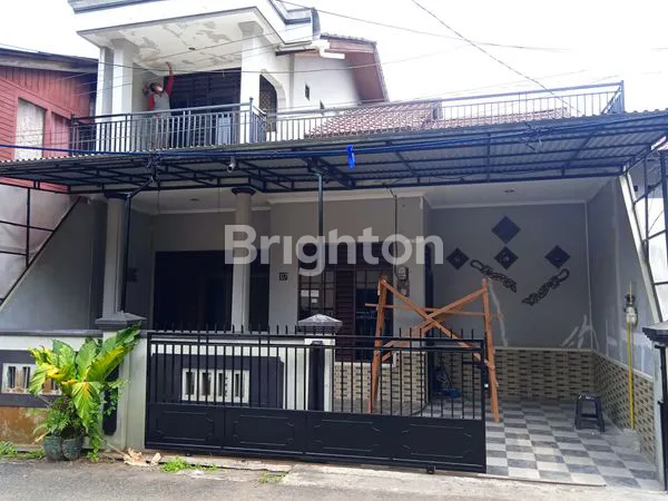 image DISEWAKAN RUMAH PERUMAHAN DOSEN UNMUL TENGAH KOTA SAMARINDA (1)