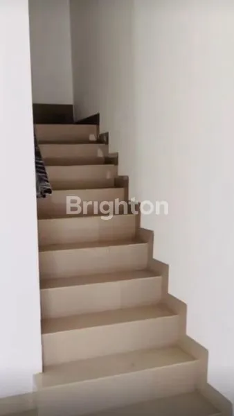 image RUMAH DI PIK 2 DALAM CLUSTER, LUAS TANAH 60M2, 2LANTAI (KODE RMRG1929) (2)