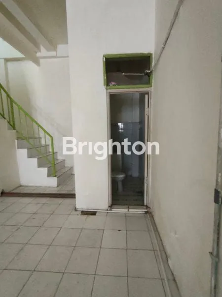 image RUKO TANAH SEREAL, 50METER DARI JEMBATAN LIMA ROW 2 MOBIL  (6)