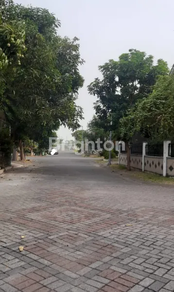 image RUMAH 2ND GRAND SUNRISE CLUSTER ESPLANADE MENGANTI, GRESIK (5)